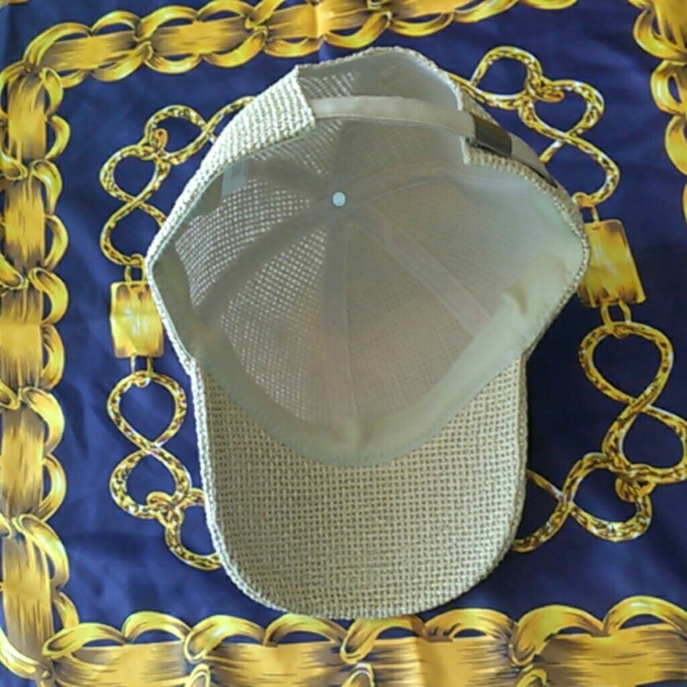 Hat - Picture 5 of 6
